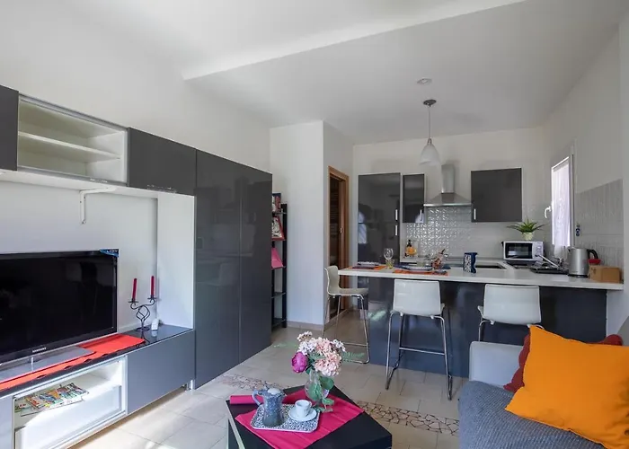 Romantico Open Space A 3min Dalla - Homeunity Apartament